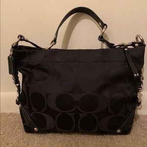 Authentic medium Coach shoulder bag